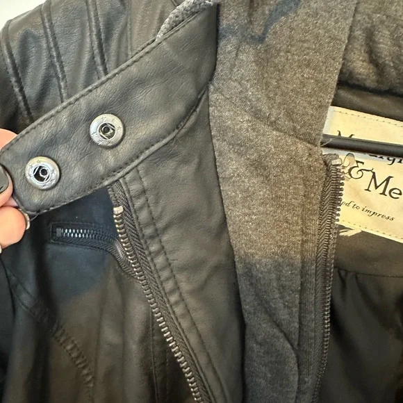Plus size, faux black leather jacket with attached gray hoodie lining. Size 2x - Picture 5 of 9